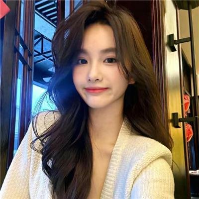 战地女护士封面